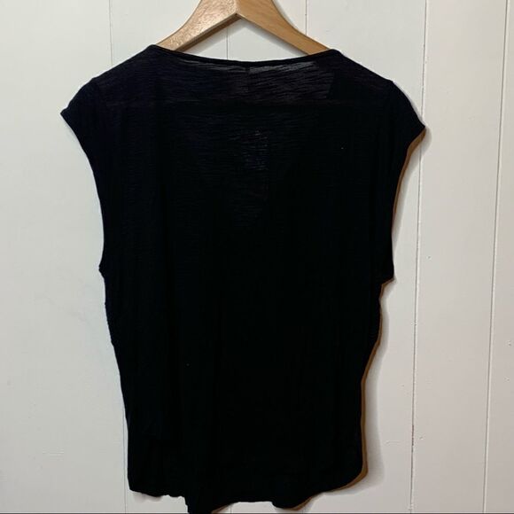 Black Top Free People Cap Sleeve Deep V Embellished Tee NWT Size Small Maya - Picture 4 of 7